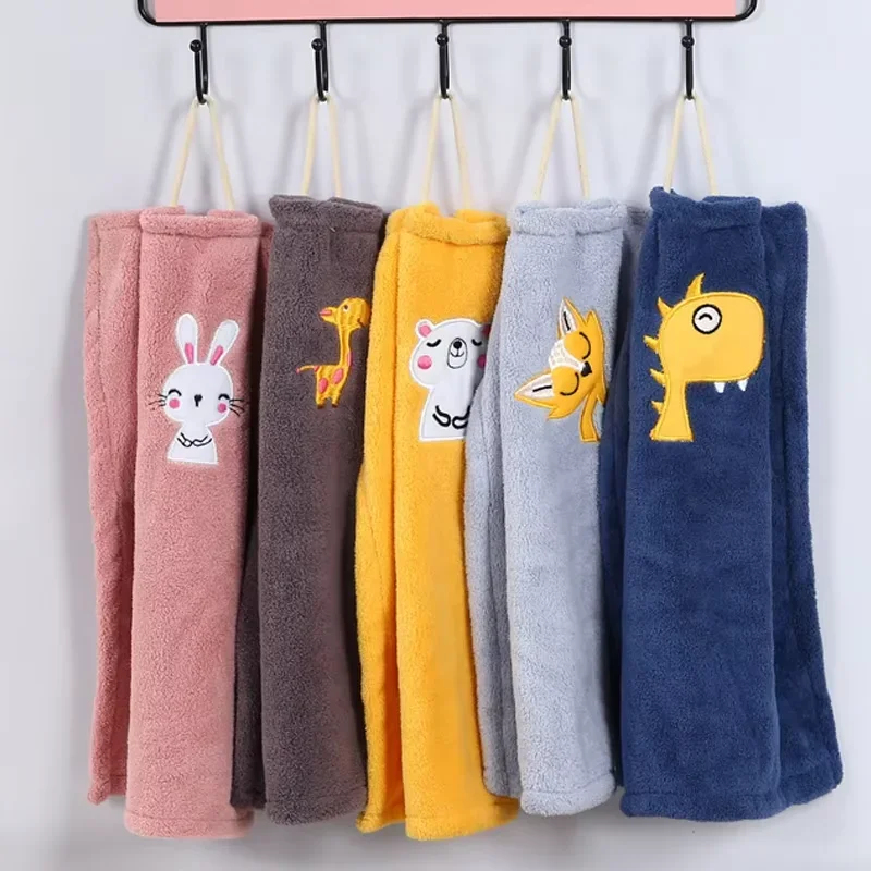 Zara Home Bathroom - 1PC 動物刺繍ハンドタオル - キッチンやバスルームに最適な吸水性の高いデザイン、実用的な用途の可愛い吊り下げ装飾タオル